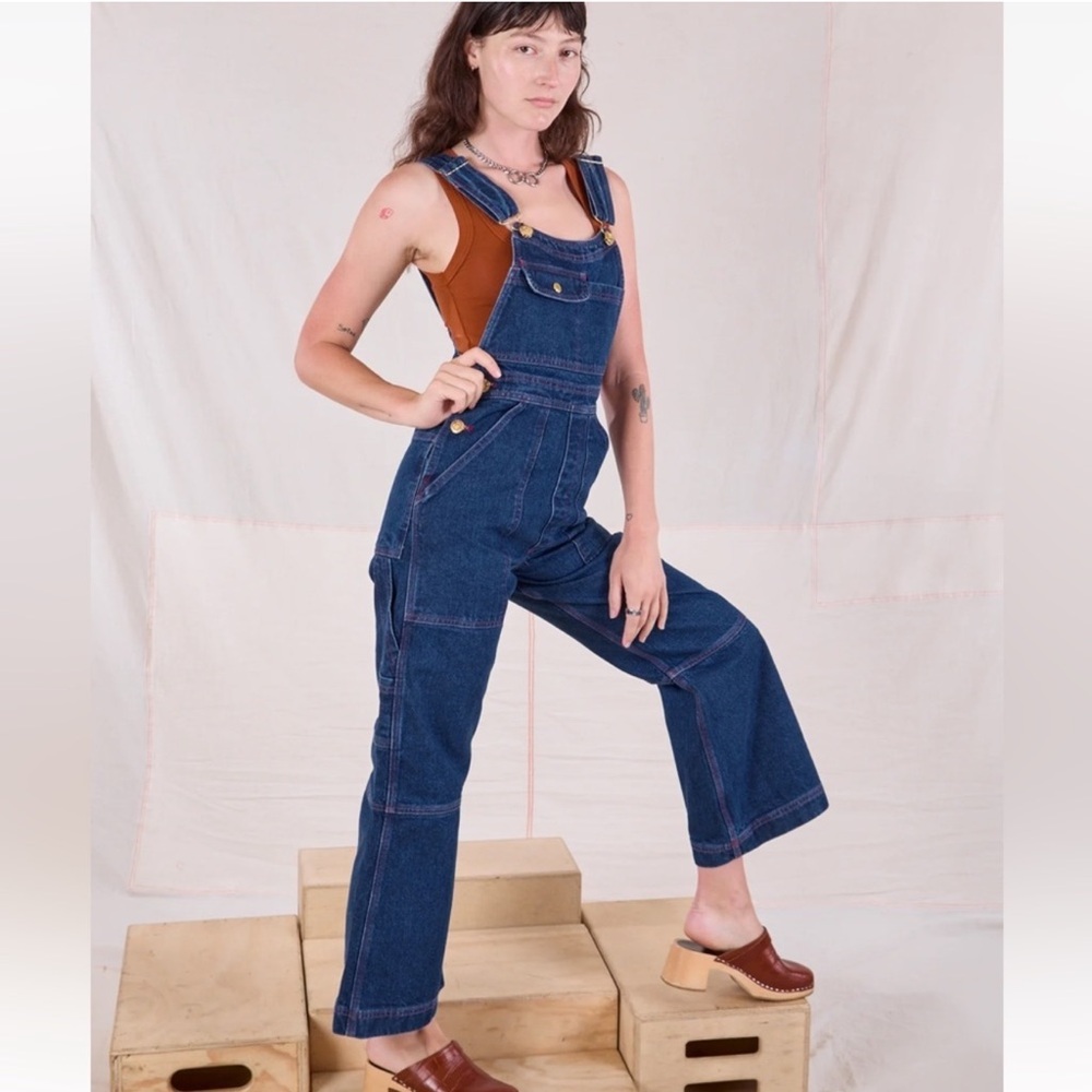 Big Bud Press Carpenter Overalls in Dark Wash - Picture 2 of 7